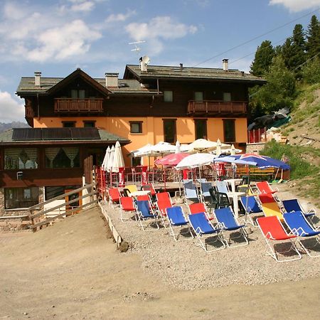 Chalet Dei Rododendri Villa Valdisotto Exterior photo